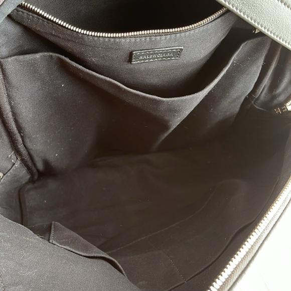 Balenciaga backpack. Great condition a little scratch on one handle-see pictures - Picture 9 of 14